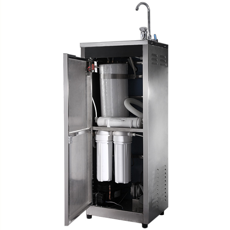 نافورة مياه الشرب